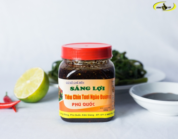 Tiêu chín tươi ngào đường hủ vuông 200gr