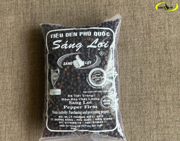Tiêu Đen (Tiêu Cội) Phú Quốc (250gr)